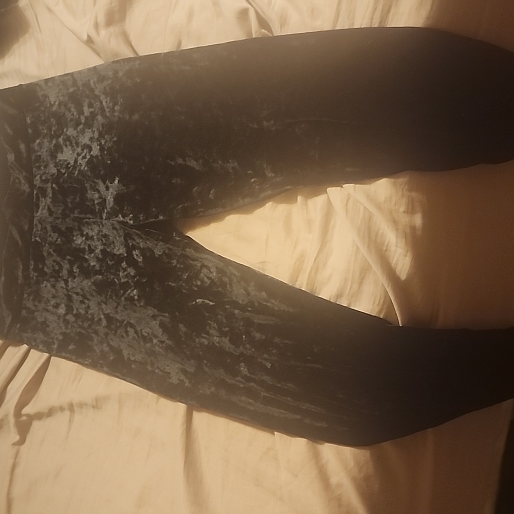 Cute velvet leggings